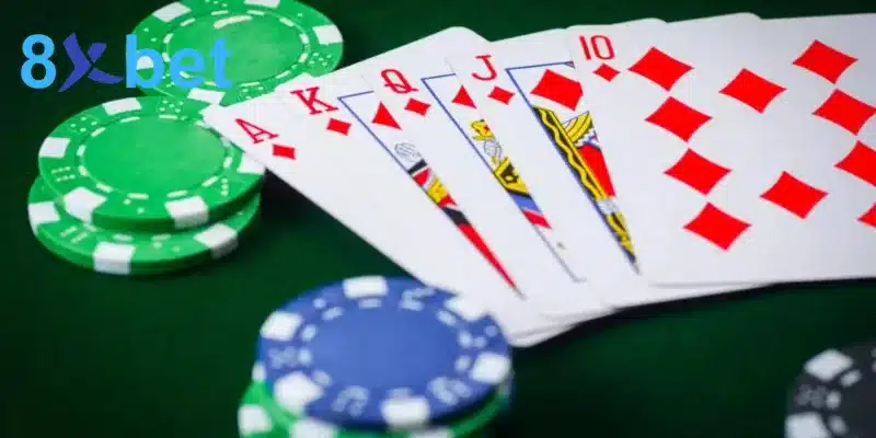 Cách Chơi Bài Phỏm Online Dễ Thắng Dành Cho Tân Thủ Ưu điểm nổi bật khi chơi Phỏm online tại 8XBET